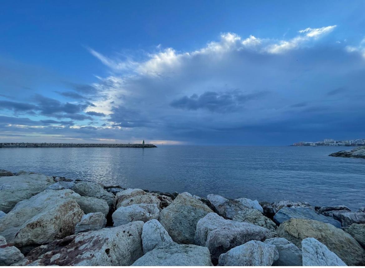 Cosy Sunrise Beach Torremolinos Exterior photo